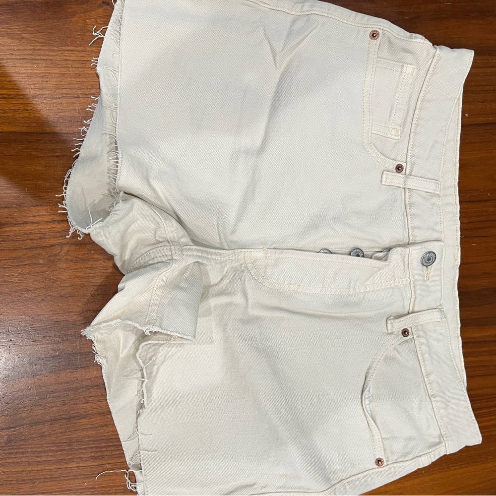 Old Navy Women's Off-White Jean Shorts